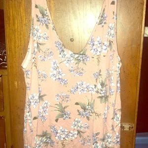 American Eagle Pink Flower Design Tank Top